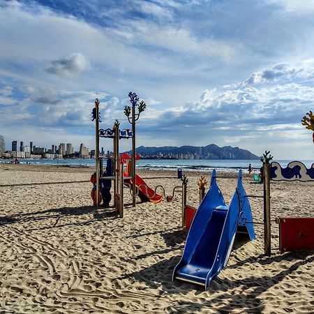 Esmeralda Sea Front Apartment Benidorm Luaran gambar